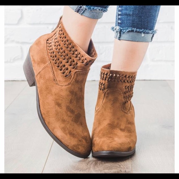 Tan Peyton braided details bootie - Picture 3 of 3